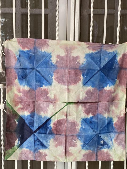 Tie & Dye technique on cotton fabric